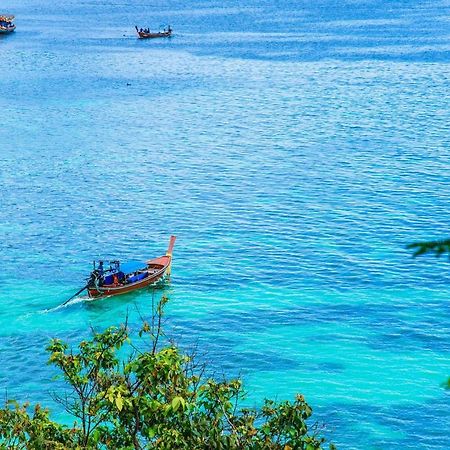 Daya Hill Seaview Hotel Koh Lipe Exterior photo