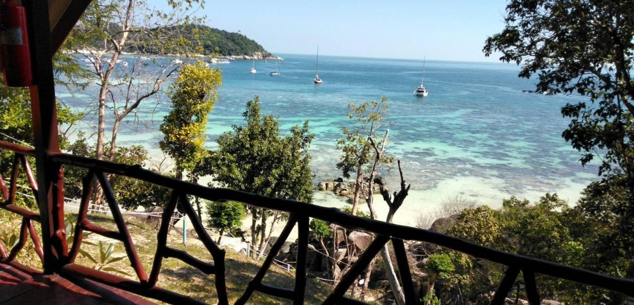 Daya Hill Seaview Hotel Koh Lipe Exterior photo