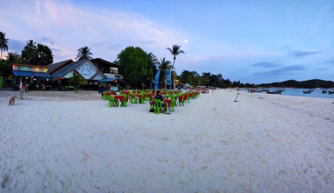 Daya Hill Seaview Hotel Koh Lipe Exterior photo