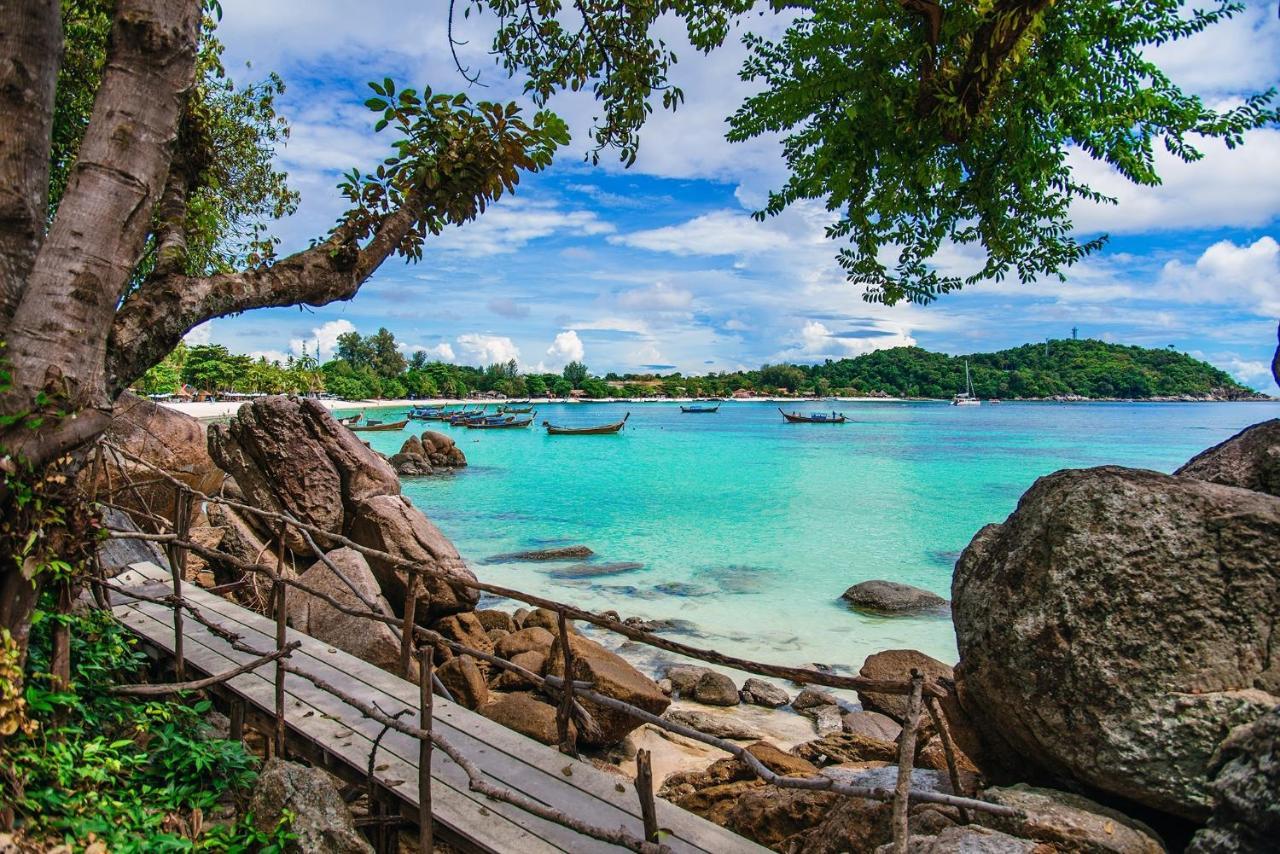 Daya Hill Seaview Hotel Koh Lipe Exterior photo