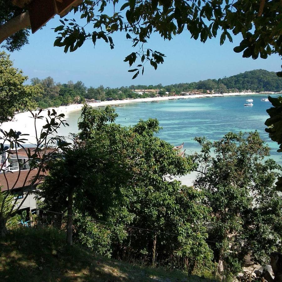 Daya Hill Seaview Hotel Koh Lipe Exterior photo